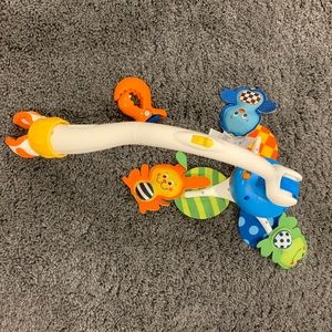 Portable baby mobile for bassinet, carseat, crib